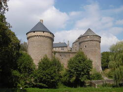 lassay-les-chateaux 44793503412 o