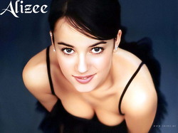 Alizee25