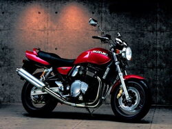 Suzuki gsx750